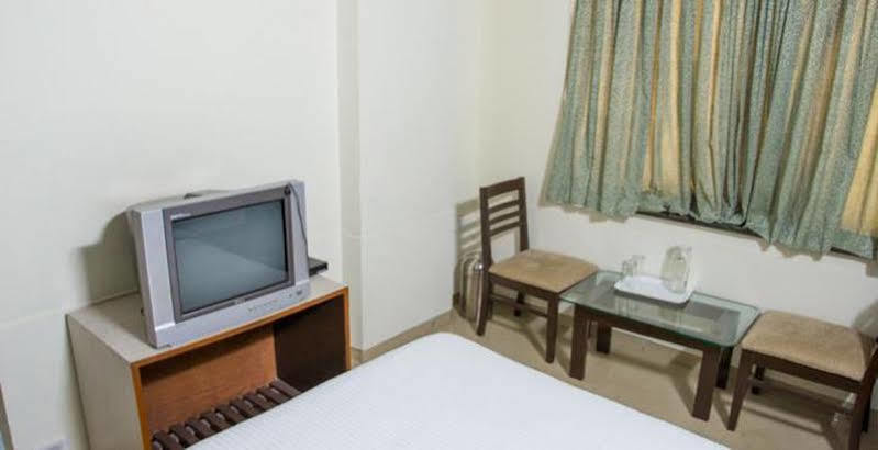 Hotel Ace Residency Mumbai Ngoại thất bức ảnh